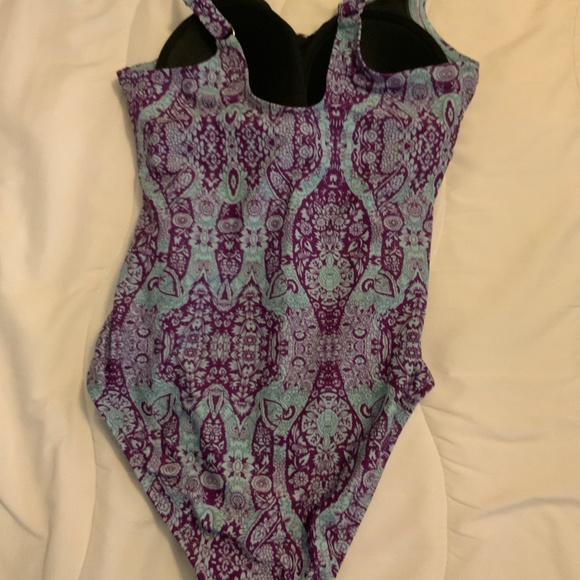 Sea & Sand Beachwear One Piece Bathing suit - Picture 3 of 7